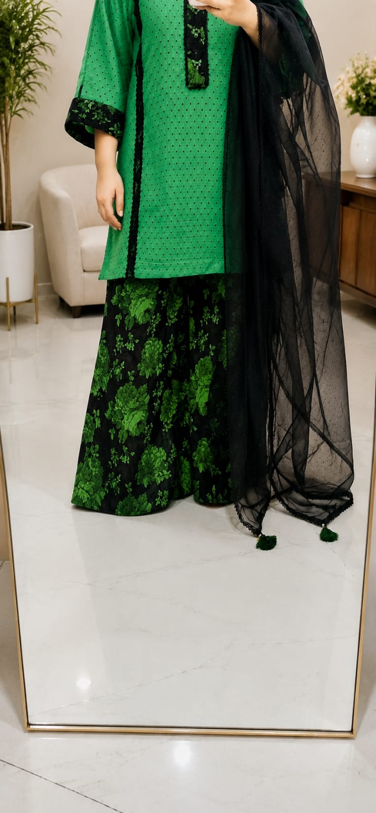 Emerald Noor Chikankari Ensemble 💚