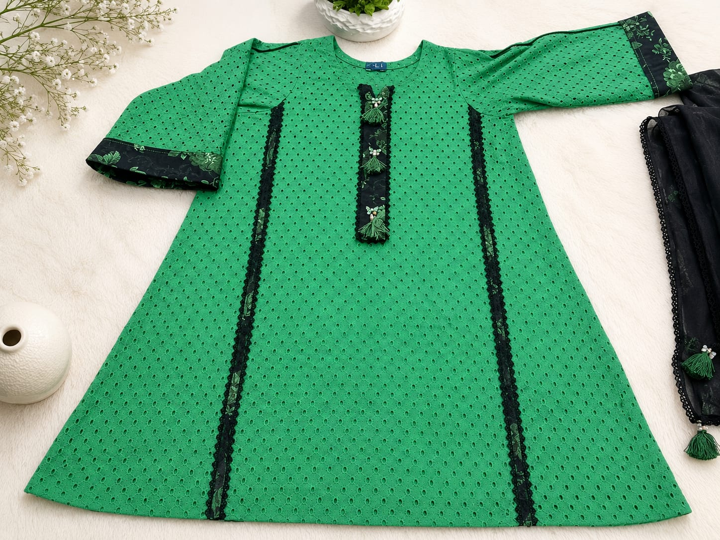 Emerald Noor Chikankari Ensemble 💚